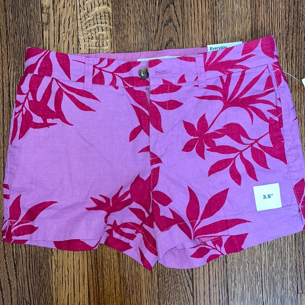 Old Navy Everyday Short